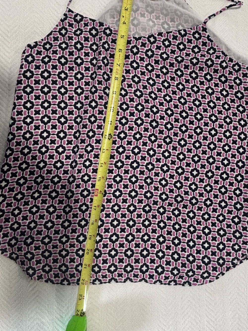 🩷LOFT Pink and Gray Patterned Tank Top - Picture 4 of 10